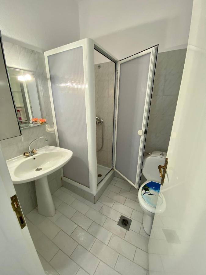 Atlantis Apartments Vrasná Esterno foto