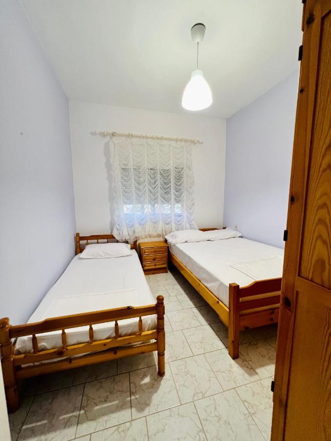 Atlantis Apartments Vrasná Esterno foto