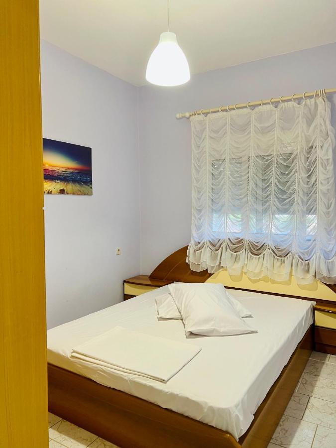 Atlantis Apartments Vrasná Esterno foto
